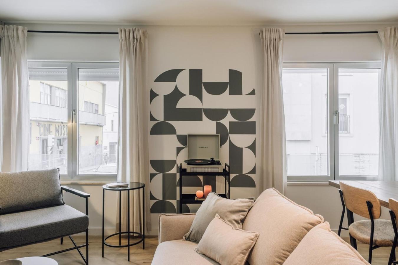 Apartment Comporta - 1 Bedroom And Parking In Parque Nacoes Lisbon